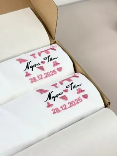 Áo thun thêu tên riêng Forever – Ảnh chi tiết